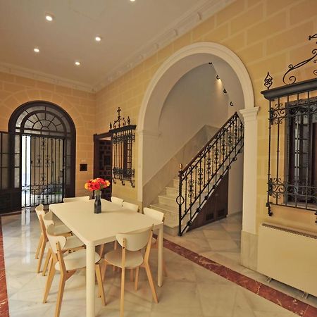 Palacio Centro Terraza 8 Dormitorios Jerez de la Frontera Luaran gambar