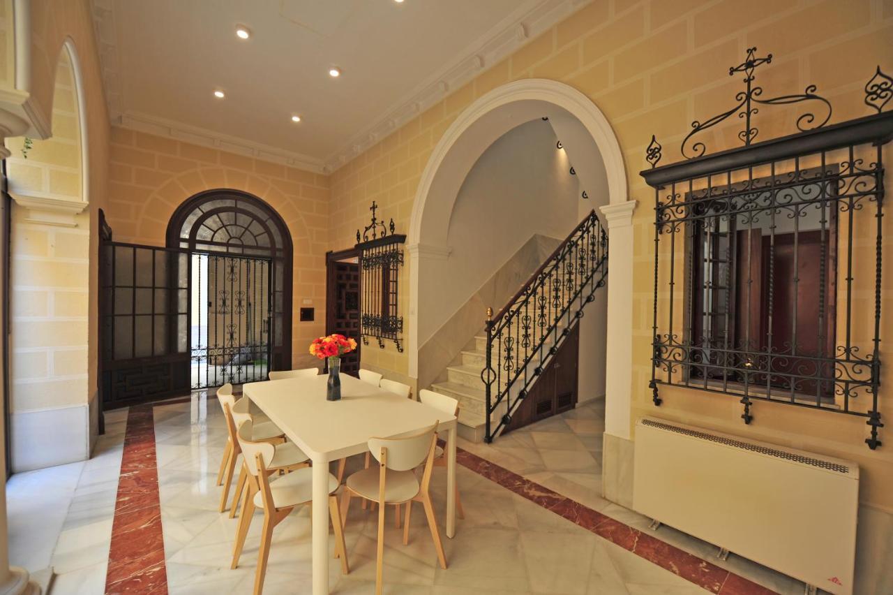 Palacio Centro Terraza 8 Dormitorios Jerez de la Frontera Luaran gambar